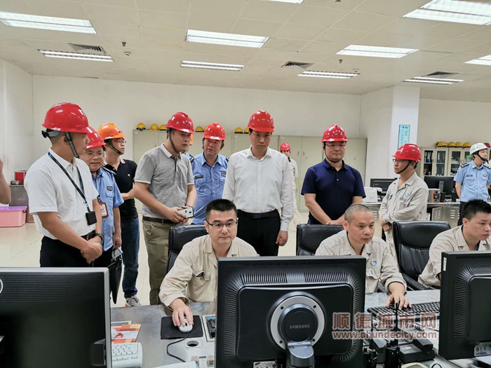 鍛造執(zhí)法鐵軍,廣東省佛山市順德區(qū)市監(jiān)局啟動執(zhí)法大練兵(組圖) 鍛造執(zhí)法鐵軍,廣東省佛山市順德區(qū)市監(jiān)局啟動執(zhí)法大練兵(組圖)