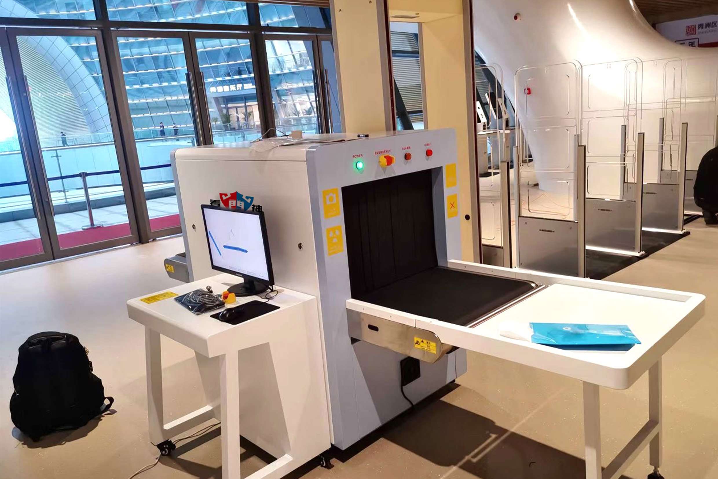 《5個被安檢機“拒之門外”的隱秘物品,你絕對想不到第3個!》